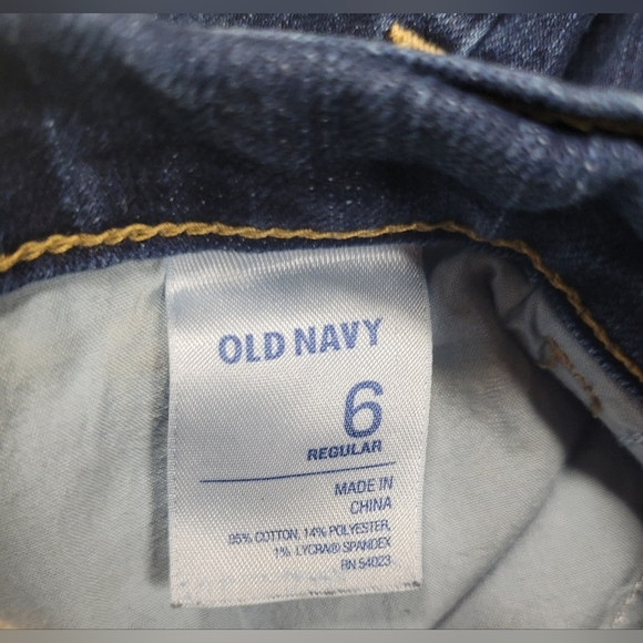 Old Navy The Flirt Jeans Zipper Fly Flare 6 Very Nice Condition - Picture 3 of 4